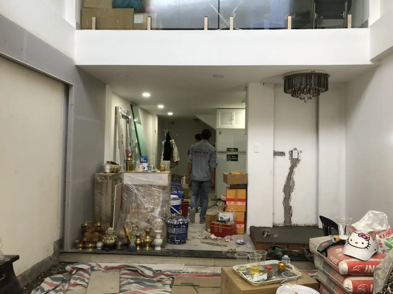 Khảo sát sửa chữa cửa hàng