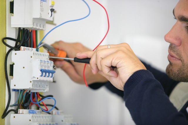 Lắp aptomat biệt thự