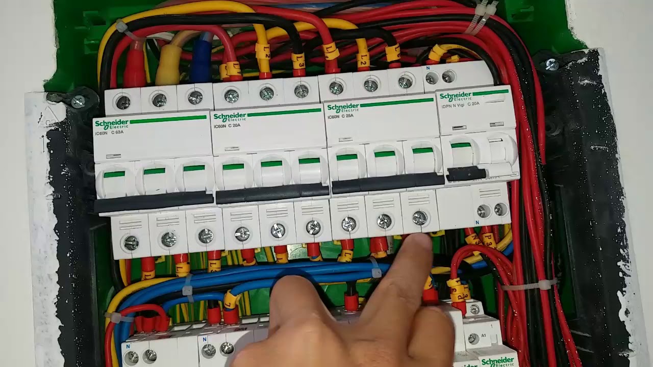 Lắp CB điện căn hộ