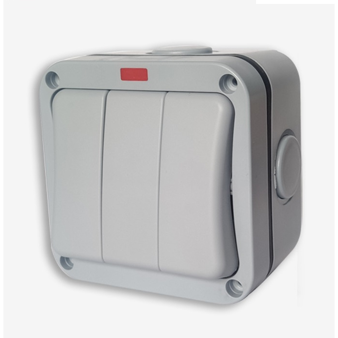 Lắp công tắc chống nước ban công