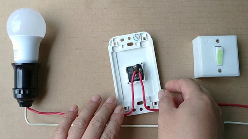 Lắp công tắc điện