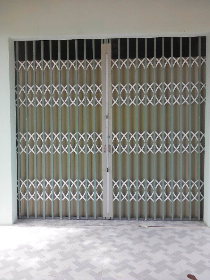 Lắp cửa sắt kéo