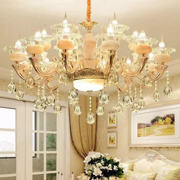 Lắp đèn chùm phòng khách