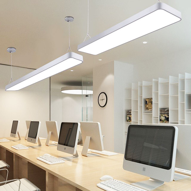 Lắp đèn LED văn phòng