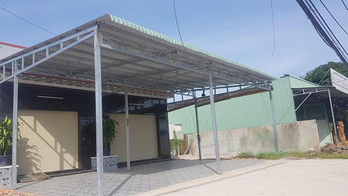 Lắp mái tôn hiên nhà