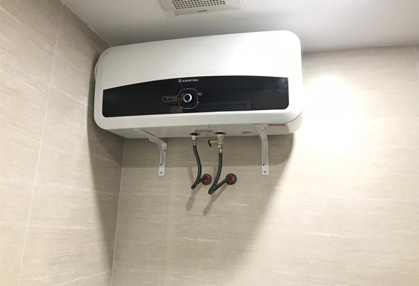 Lắp treo bình nóng lạnh