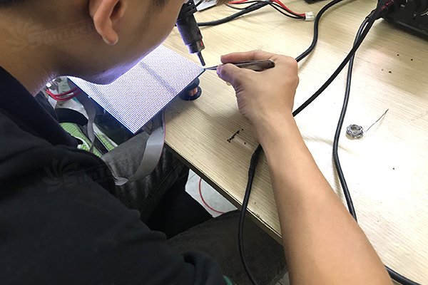 Led khẩn cấp