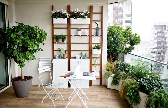 Thi công ban công trọn gói