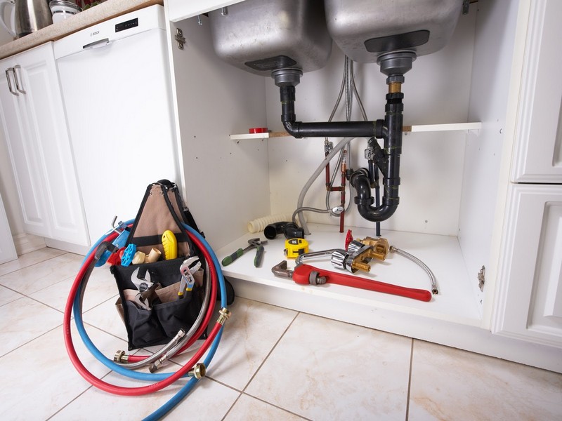 Thi công cấp thoát nước WC