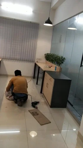 Thi công khu làm việc theo yêu cầu