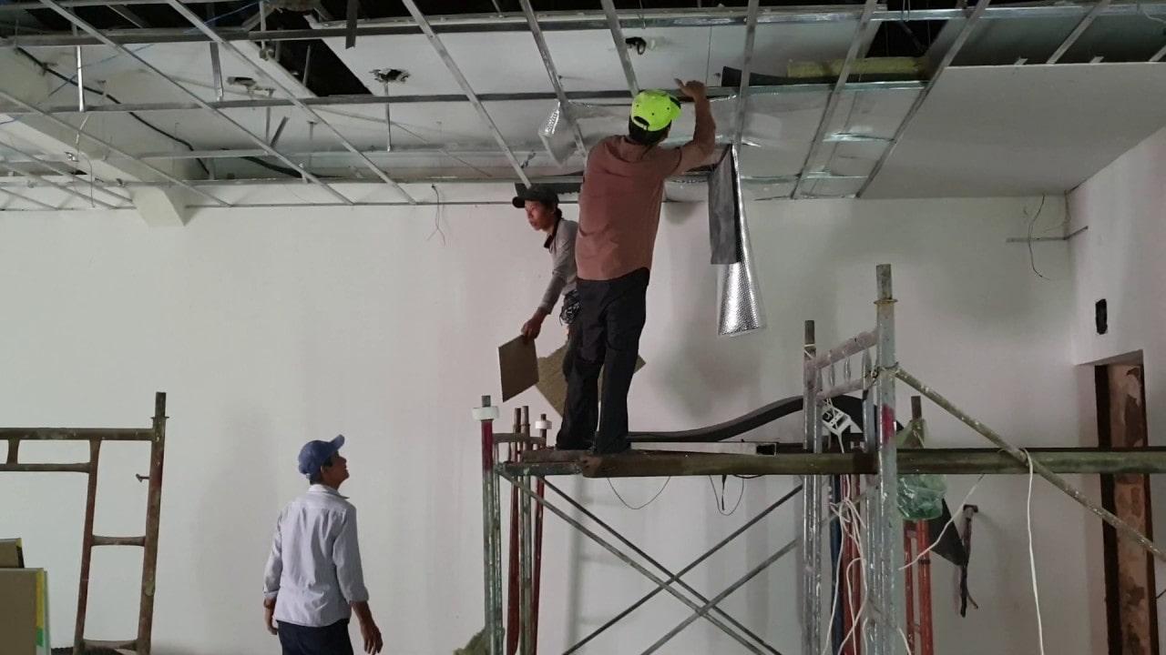 Thi công trần cách âm văn phòng
