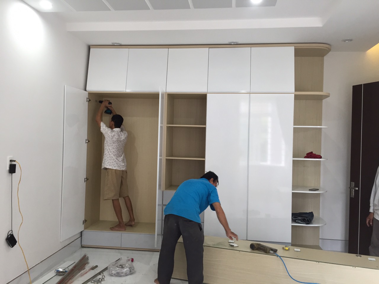 Thi công tủ quần áo