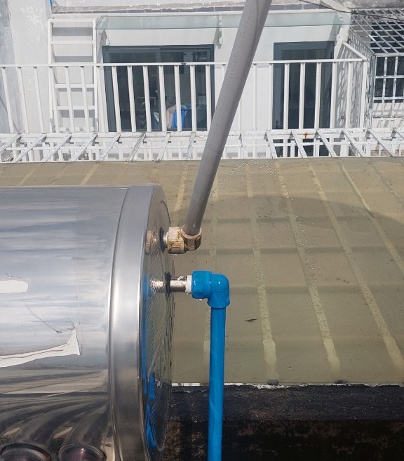 Sửa và khắc phục đường ống nước của bồn chứa nước bị rò rỉ