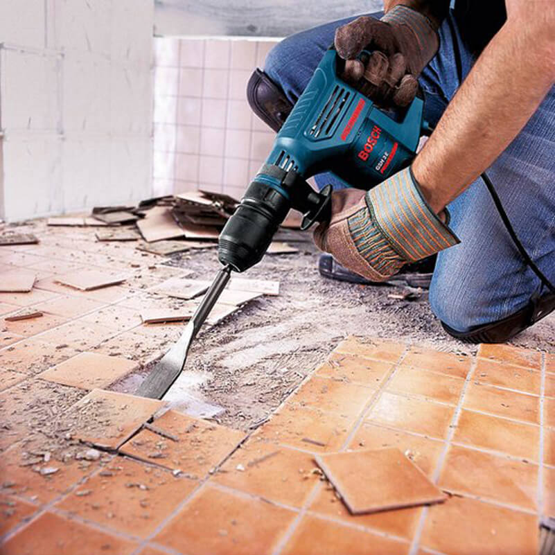 Đập nền nhà cũ