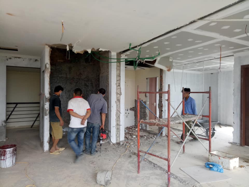 Đi lại hệ thống điện nhà cũ