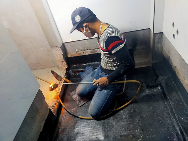 Kiểm tra chống thấm WC