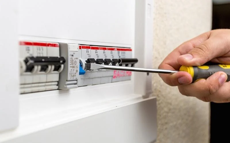 Kiểm tra hệ thống điện căn hộ