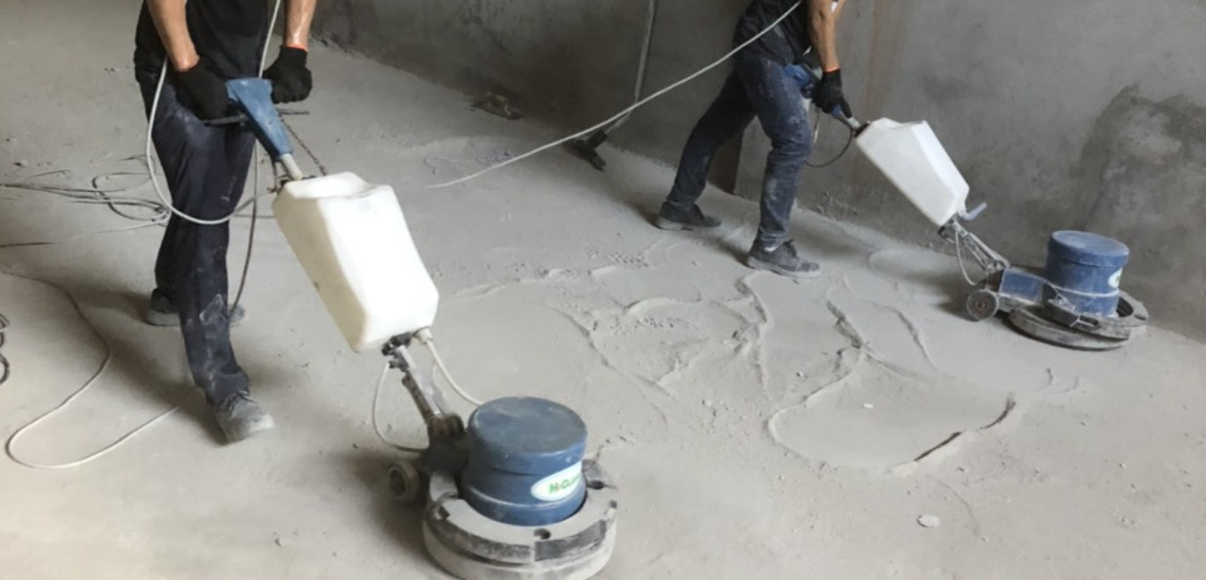 Làm sạch bề mặt chống thấm