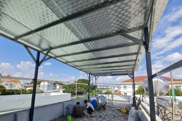 Lắp điện chống nước sân thượng