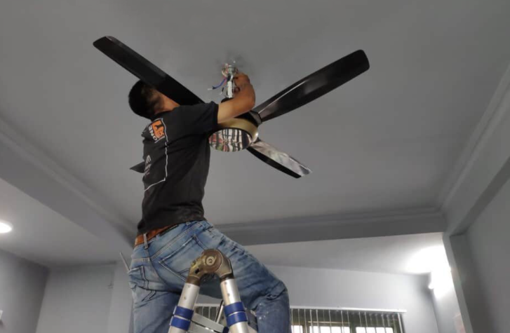 Lắp quạt trần