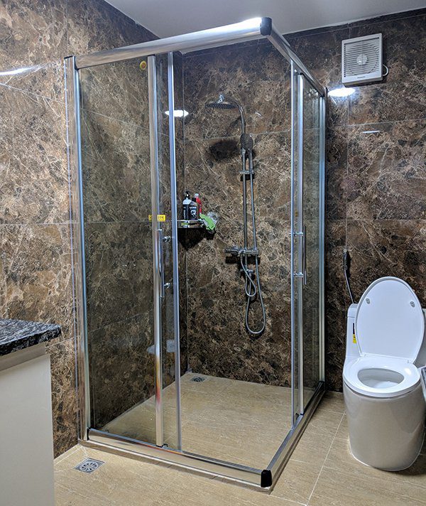 Lắp vách kính tắm