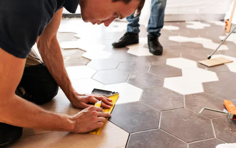 Lát lại nền nhà cũ