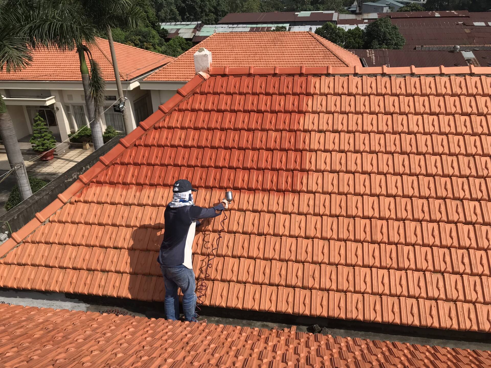 Sơn chống thấm mái nhà