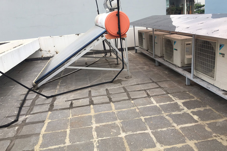 Sửa sàn sân thượng bị nứt