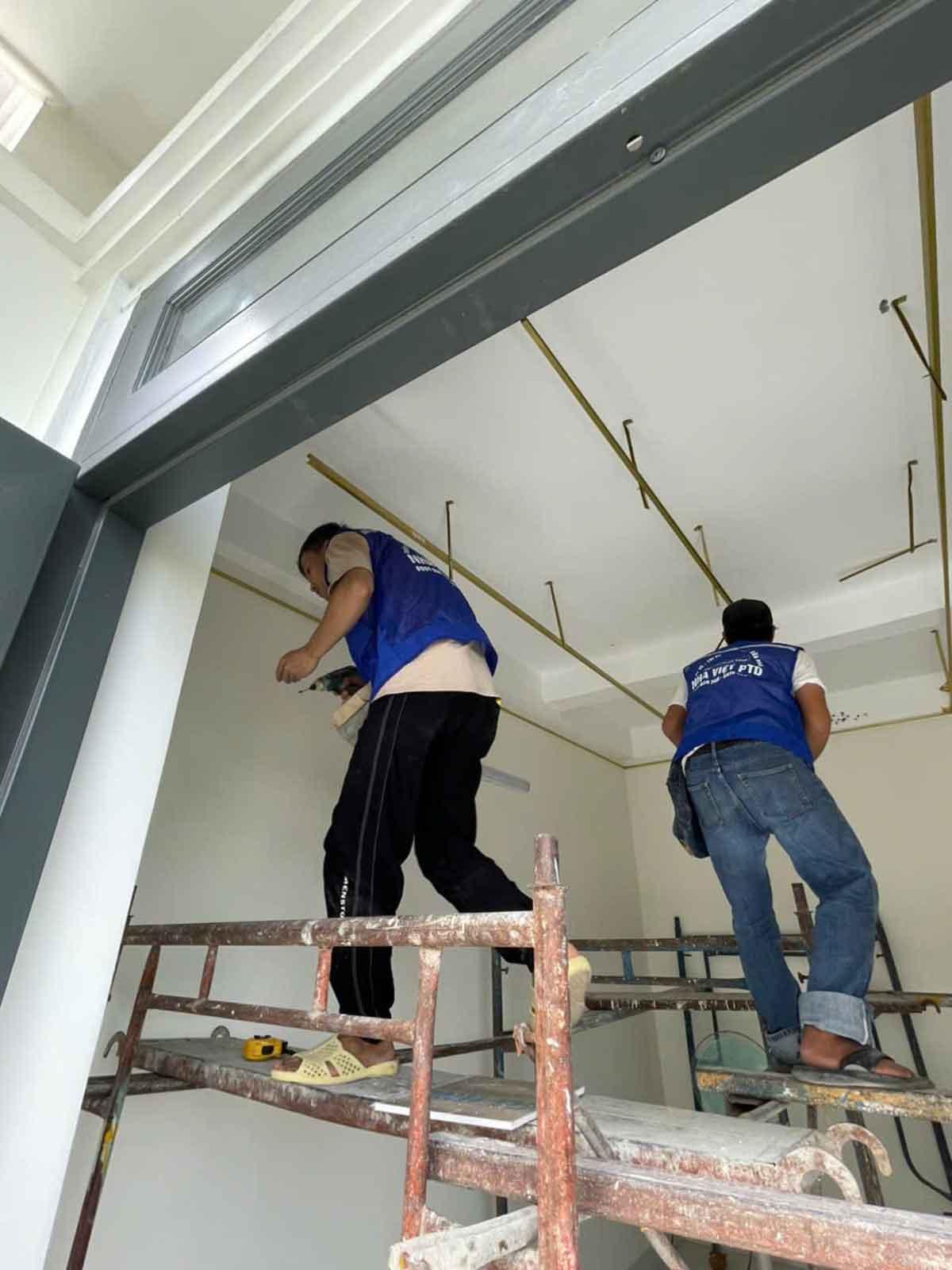 Sửa trần nhà bị nứt