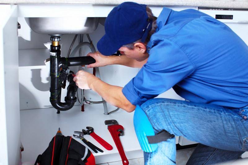 Thay ống nước cũ