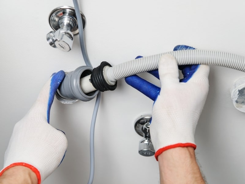 Thay ống thoát nước