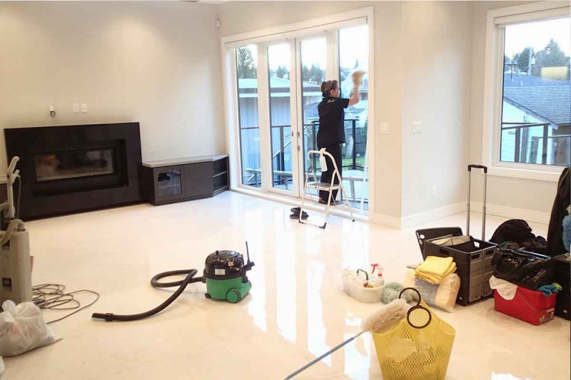 Vệ sinh căn hộ chung cư