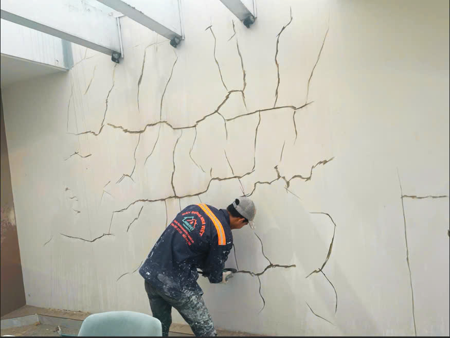Xử lý tường nứt